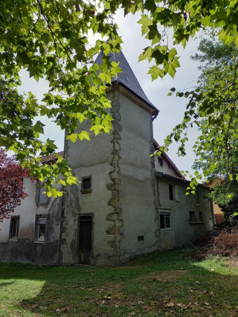 Ancienne dépendance de Château Montjoie en couserans (09200)